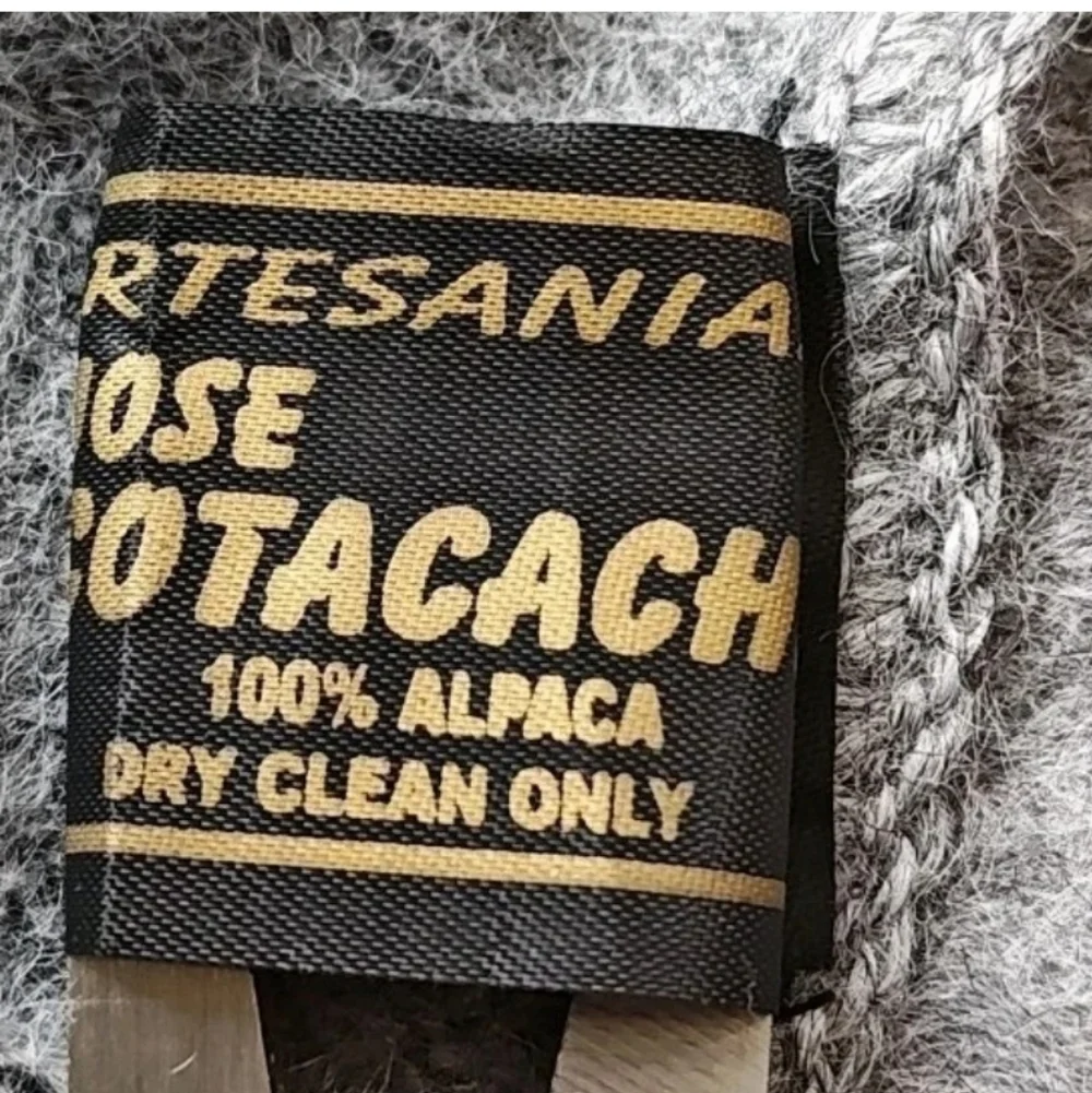 Alpaca Lot Artesian Jose Cotacachi Gray Fringed Scarf  Peru Blue USA Boot Socks